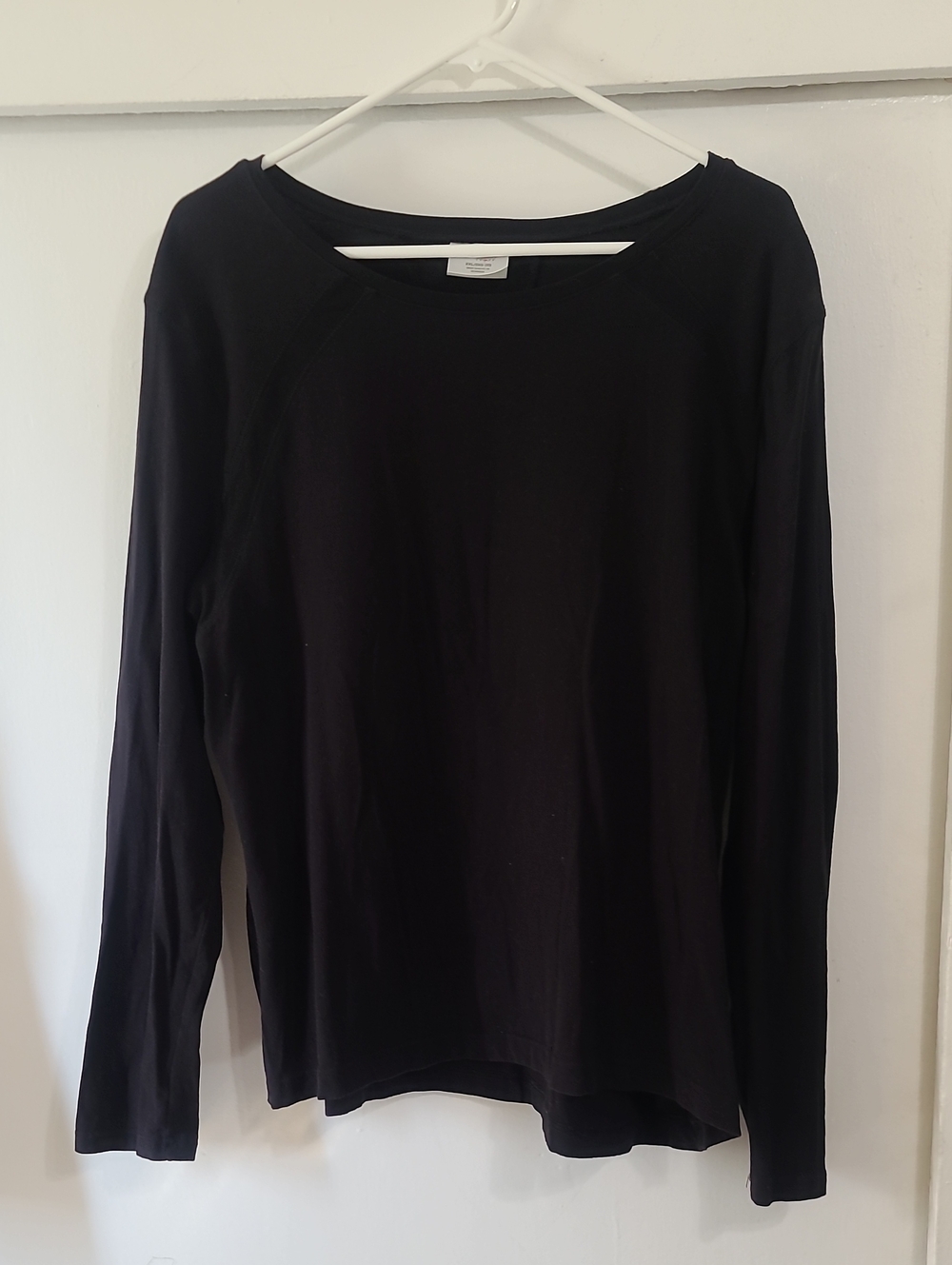 Danskin Now Black Long Sleeve Top